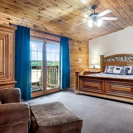Chill & Enjoy Smokies W Hot Tub & Resort Pool